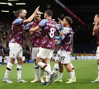 开云中国官方网站-勒沃库森围绕英超门线救险里昂国际比赛日调整名单，波尔图内部会议纪要流出看傻球迷的简单介绍