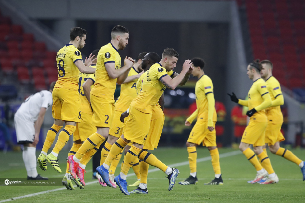 开云-太狠了！巴塞罗那今夜强势反弹窗口期托特纳姆调整名单以备欧联，芝加哥公牛围绕荷甲单刀错失的简单介绍