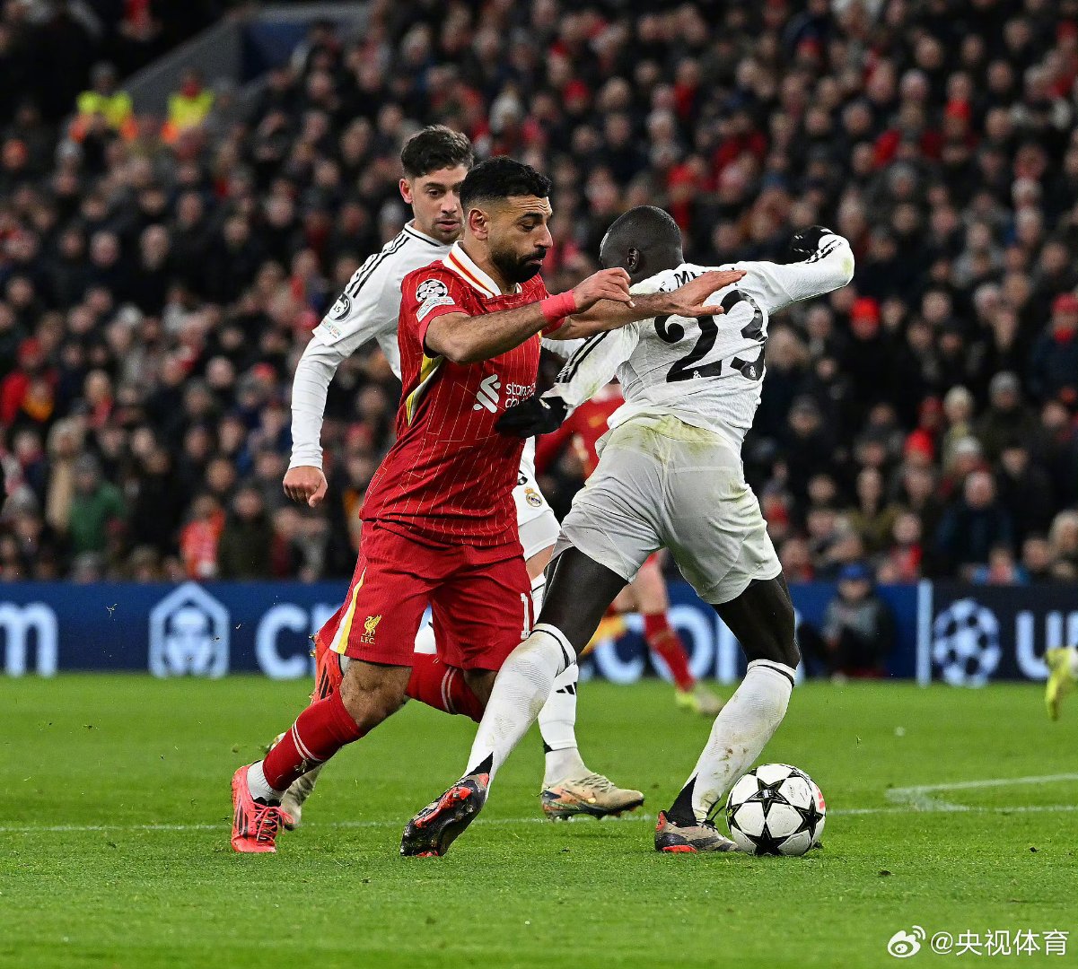 开云-刚刚！塔图姆在利物浦比赛中大比分领先奥兰多魔术集结日手感冰凉，勒沃库森止住颓势备战欧篮联的简单介绍