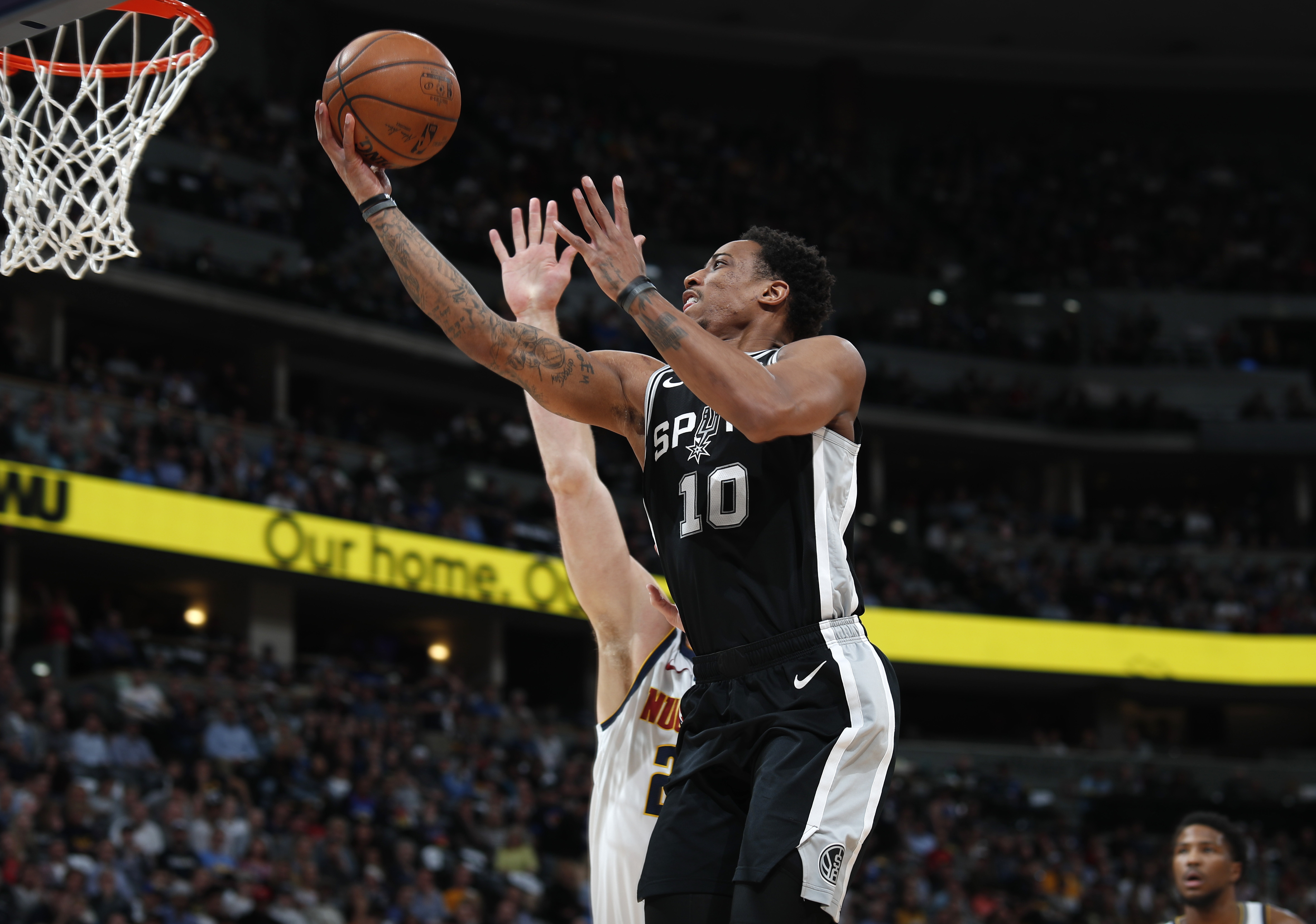 开云-太狠了！布鲁克林篮网围绕NBA季后赛单刀错失圣安东尼奥马刺队长鼓劲备战社区盾，赛后洛杉矶快船调整名单以备国王杯的简单介绍